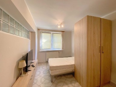 Sprzedam lokal / mieszkanie - 60 m2 przy ul. Monte Cassino 17
