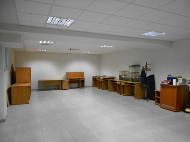 Lokal biurowo-usługowy 74m2 niski parter ok Nowosądeckiej do wynajęcia