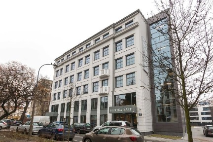 Wynajem biura w Krakowie: Znajdź profesjonalną powierzchnię biurową w lokalizacji Spaces Fabryka Kart na elastycznych warunkach.