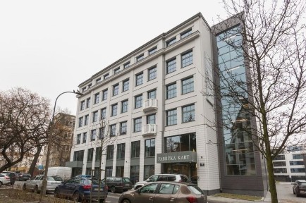 Wynajem biura w Krakowie: Prywatna 5-osobowa powierzchnia biurowa w prestiżowej lokalizacji Spaces Fabryka Kart.