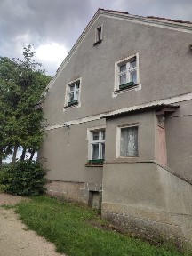 Sprzedam połowę domu