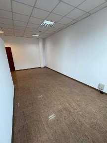 POWIERZCHNIA BIUROWA do wynajęcia - ul. Spółdzielców 19 B - 34 m2