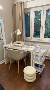 Stanowisko manicure wynajem warszawa