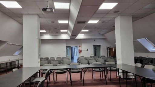 wynajem sali konferencyjnej