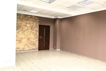 Lokal 46m2, II piętro, Centrum, winda, woda w lokalu