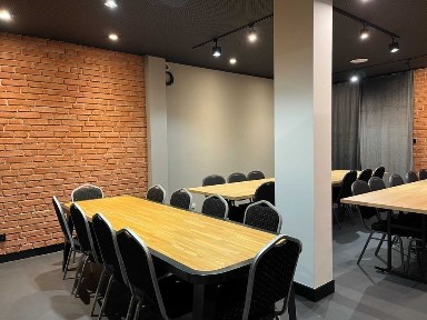 Sala lokal na wynajem LOFT32 na godziny szkolenia,urodziny, konsolacja