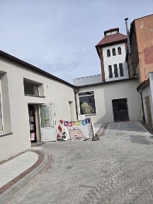 Wynajmę lokal * centrum miasta * 40m * dostępny od zaraz! Duży parking