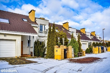 Wyjątkowy dom na zamkniętym osiedlu w cichej, bardzo zielonej okolicy