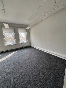 Biuro - 32 m2 do wynajęcia PARTER