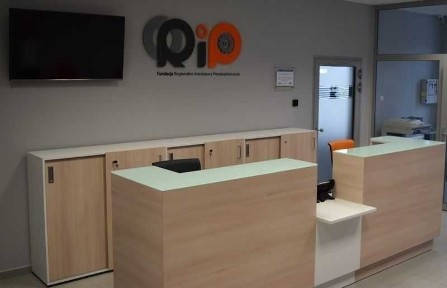Ostatnie biuro do wynajęcia 12 m2.