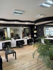 Stanowisko Fryzjerskie Wynajmę w centrum Kielc w prosperujacym salonie