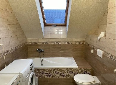 Dom 107,10m2,5pokoi,2łazienki,2aneksy kuchenne, Działka 1225m2