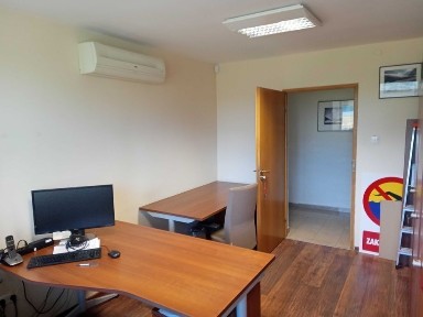 Mały lokal biurowy do wynajęcia - Kobierzyce, ul. Sportowa