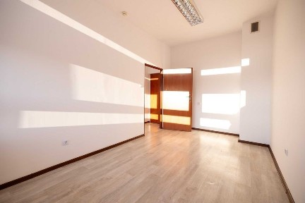 Układ dyrektorski | 28,84 m² | 2 pokoje | centrum Kielc
