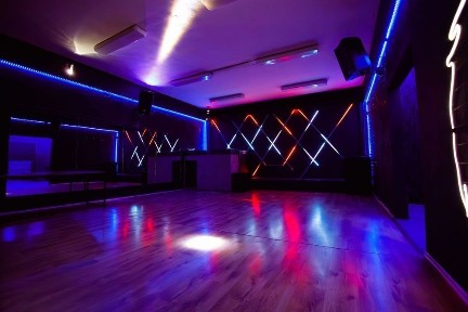 Lokal na URODZINY 18-stke IMPREZĘ, sala FIRMÓWKA klub
