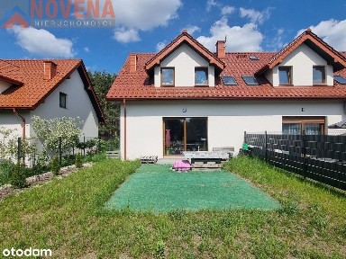 Chwałowice, skrajny szereg przy lesie + garaż