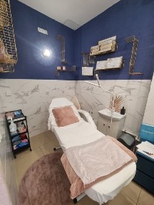 Stanowisko na wynajem w salonie kosmetycznym