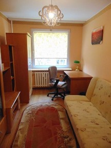 Do wynajęcia 3 pokojowe z osobną kuchnia i balkonem