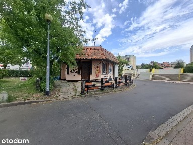 Pawilon usługowy wolnostojący