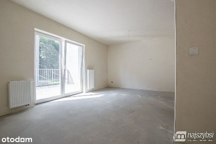Goleniów-kawalerka z tarasem stan dewelop. 32,3m2