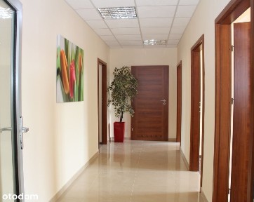 Biuro 28m2 Parking Klimatyzacja