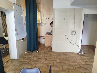 Lokal parter o pow. 44 m2 przy Rondzie Mogilskim wynajmę