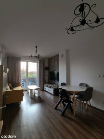 Jasne,3 pokojowe, balkon, klimatyzacja.Doskonała komunikacja PKP Żerań