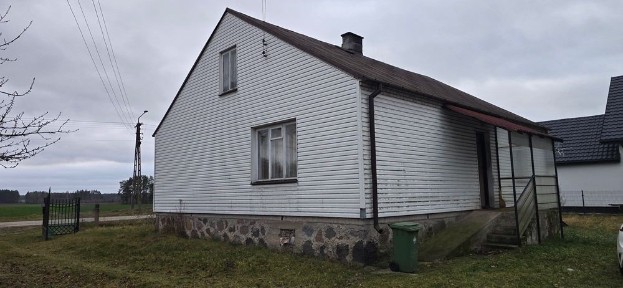 Dom na wsi Olszewo gmina Śniadowo, gospodarstwo, siedlisko, magazyn