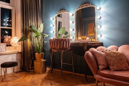 KRAKÓW Luksusowy gabinet: makijaż / studio tatuażu / rzęsy