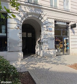 Lokal w centrum z czynszem poniżej 800zł. Odstępne