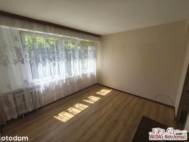 1 piętro, 33m2, 2 pokoje, parking- blisko lasu !