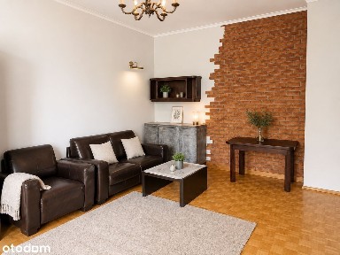 Przestronne 2 pokojowe mieszkanie w Centrum | Piwnica