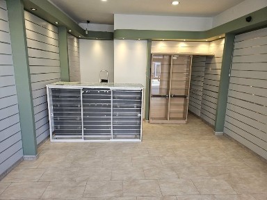 lokal handlowo-usługowy 55 m² - po generalnym remoncie