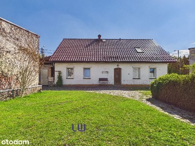 duża działka,możliwość rozbudowy,użytkowy strych