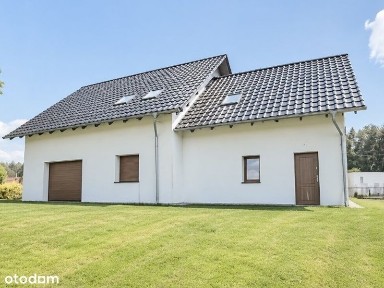 Dom wolnostojący z garażem w Niezdrowicach