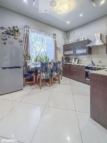 Mieszkanie, 76 m², Obórki