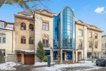 Przestronne Biuro w Krzywym Domku - Sopot