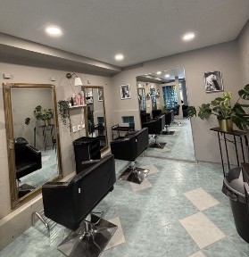Wynajmę fotel fryzjerski w salonie urody
