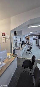 Powierzchnia ekspozycyjno - biurowa 930,00 m2