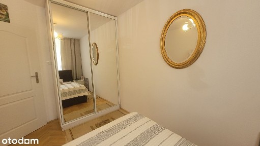 Mieszkanie 2-pokojowe z balkonem i oddzielną kuchnią na I piętrze