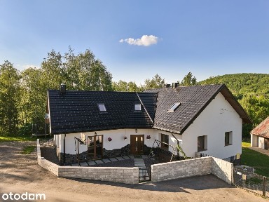 Dom z ogromnym ogrodem niedaleko jeziora