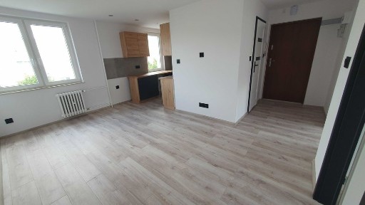 Sprzedam mieszkanie 2 pokojowe 46m2 Po Remoncie w Kozienicach,BEZ BALKONU.