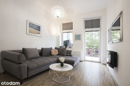 Kamienica- Apartament 2-pokojowy bezczynszowy.