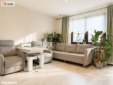 komfortowe mieszkanie z balkonem i dużą kuchnią