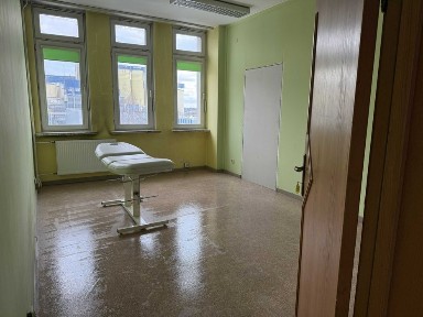 Lokal na wynajem na działalność medyczną i około medyczną.