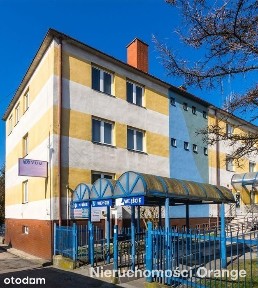 Budynek biurowy na dużej działce w centrum miasta