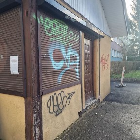Lokal użytkowy, usługowy ok. 18m2 pawilon Karłowicza, zabo