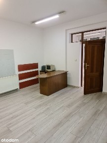 Lokal użytkowy w dobrym punkcie -Hallera