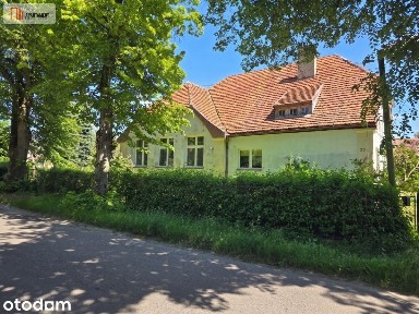 * Dom z duszą! Dawna szkoła pod usługi-Iwno 400 m2