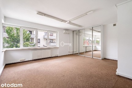 Budynek biurowy z windą | Parking | Klimatyzacja